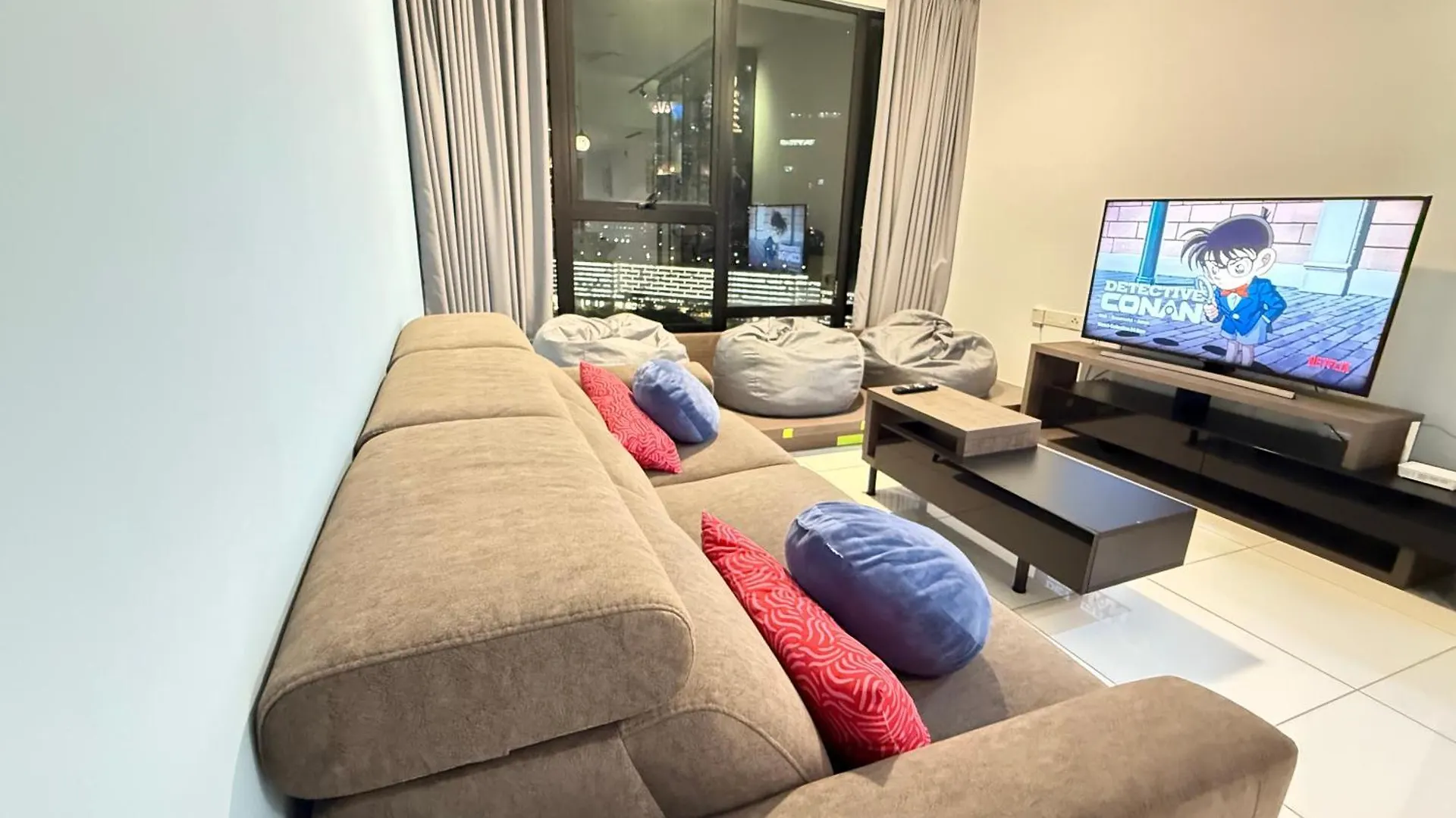 Midvalley Mosaic Elegant Home 2Br 8Pax Johor Bahru 0*,  Malásia